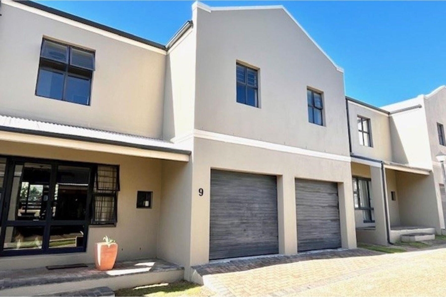 3 Bedroom Property for Sale in The Crest Western Cape